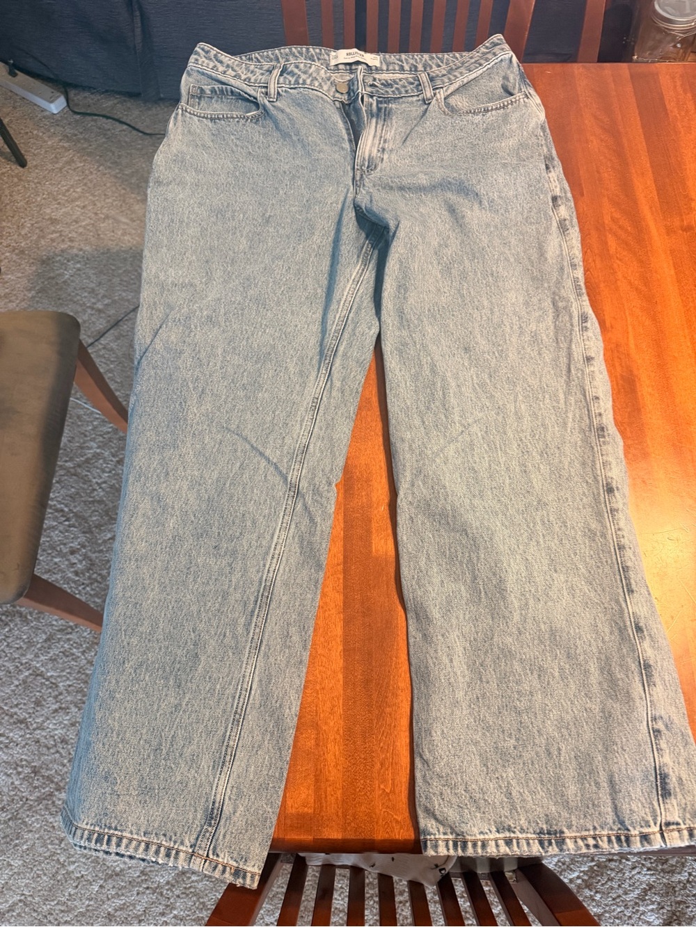 Hollister Barely worn  curvy mid-rise stone washed Blue Women's Jeans size 32